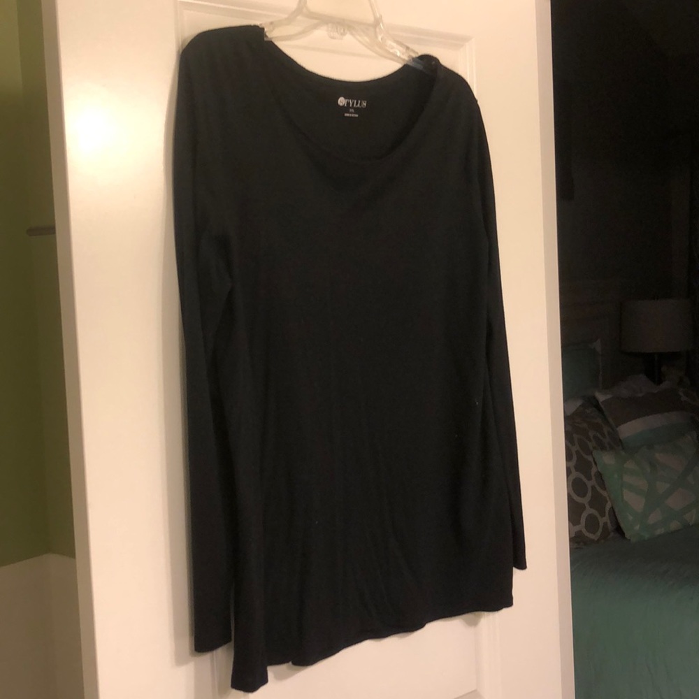 Black long sleeved T-shirt top